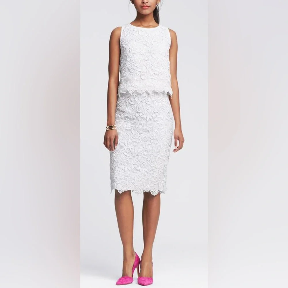 Banana Republic White Floral & Leaf Crochet Lace Midi Pencil Skirt